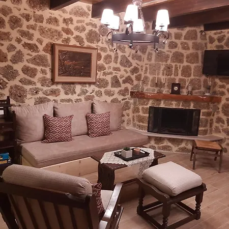 度假居 νόστος 上特里卡拉