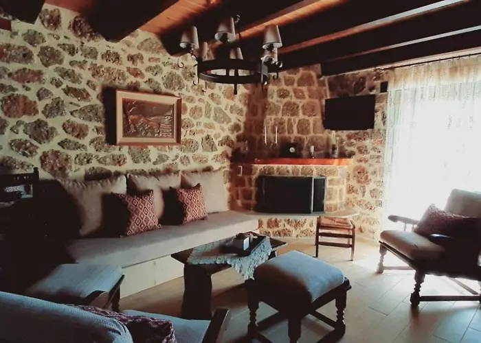νόστος Tatil Evi Ano Trikala